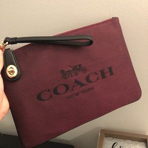 Coach large turnlock pouch 26/wristlet